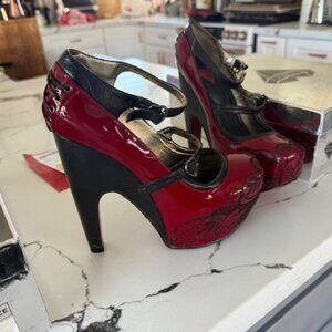 T.U.K. Women's A7875L Platform Pump